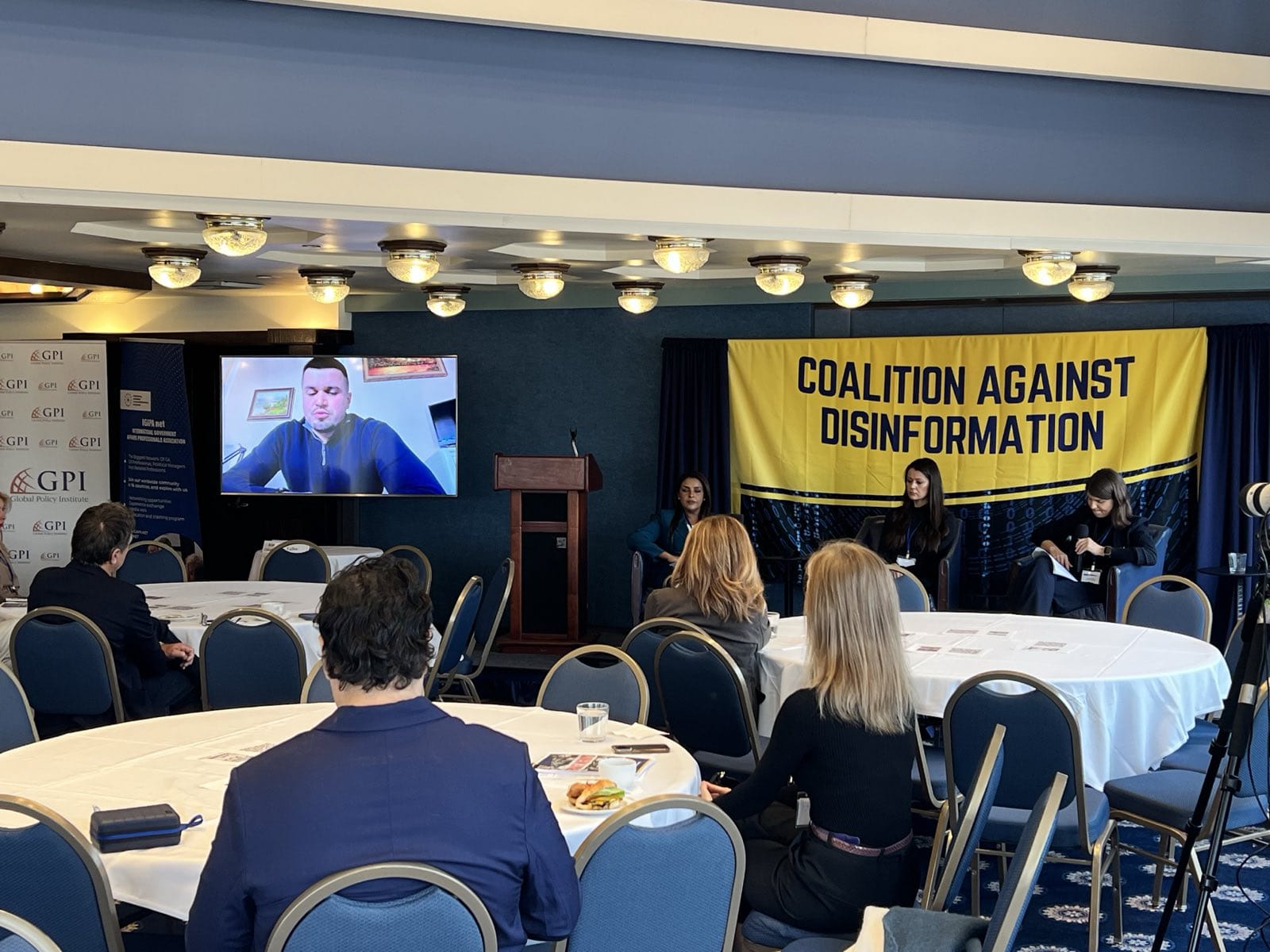 Дезінформація